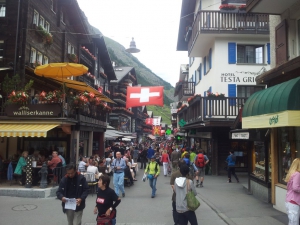 Zermatt hübsch geschmückt