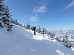 Flo mit traumhafter Aussicht am Sonnenkopf