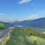 Los geht's! Die erste kleinere Straße auf dem Weg zu den eigentlichen Pässen.