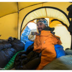 Flo im Zelt im High Camp