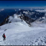 Über die breite "Piste" laufen wir hinab Richtung Refuge des Cosmiques.