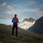 Nach den ersten Höhenmetern erhaschen wir endlich einen Blick auf die Hochwilde